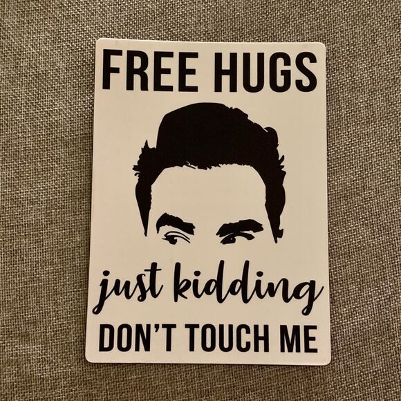 Schitt’s Creek Free Hugs David Rose Magnet - Picture 4 of 4